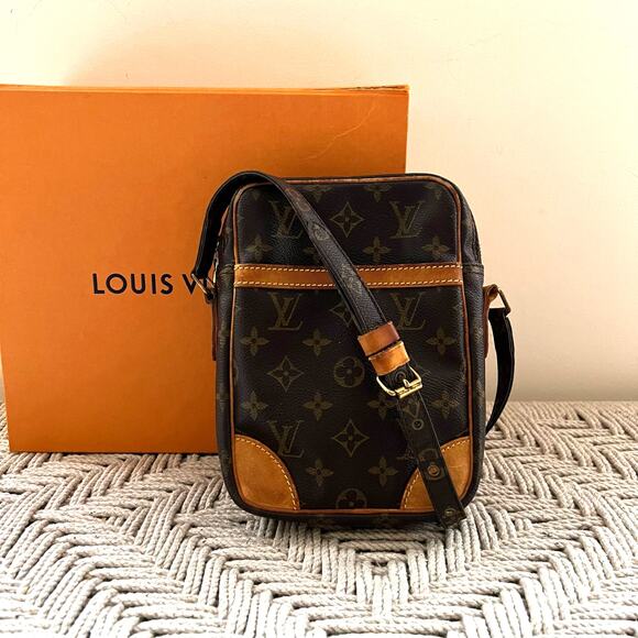 Louis Vuitton Danube Monogram Crossbody/ Shoulder Bag SL0032 - Picture 11 of 12